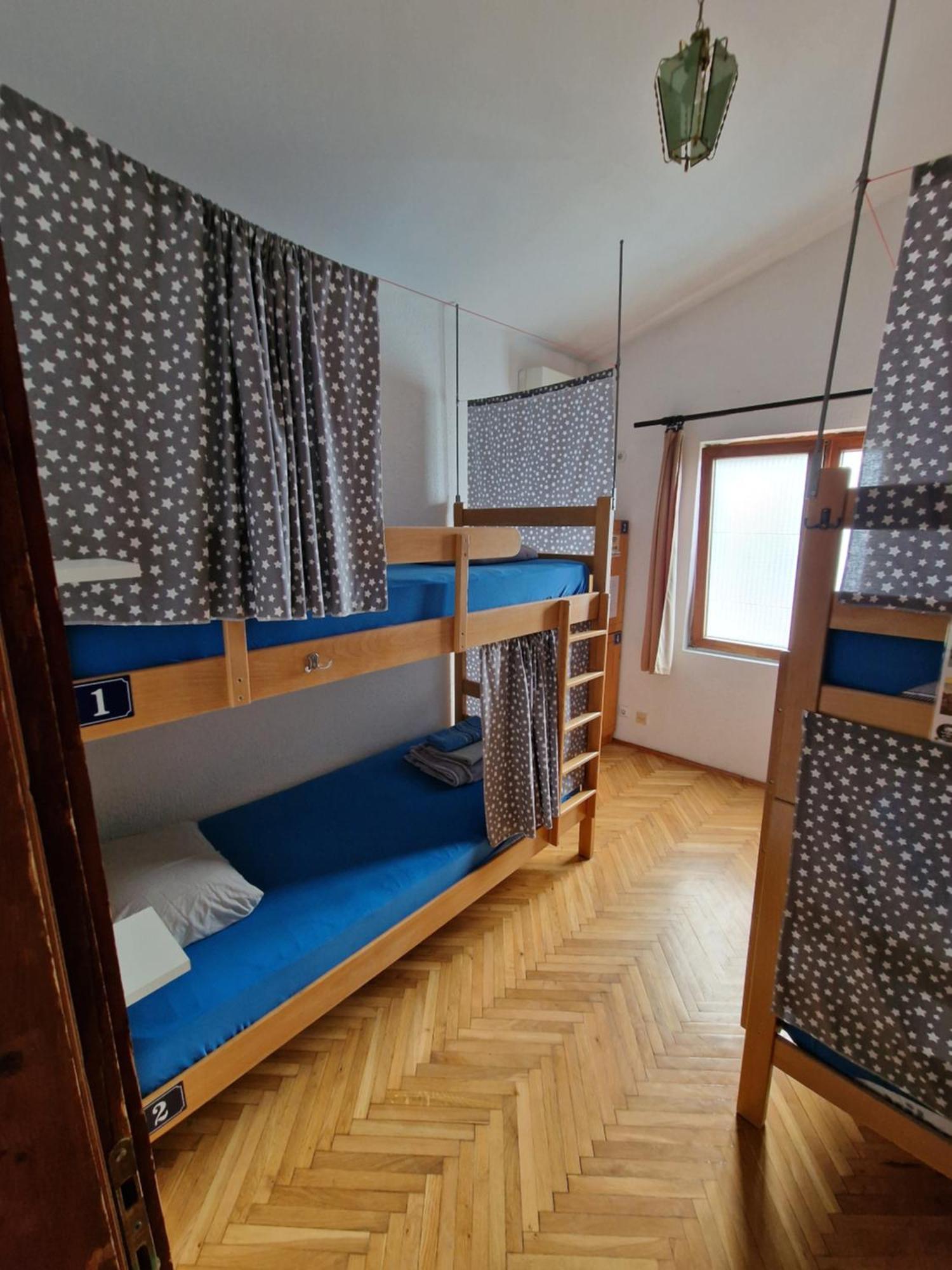 A Pousada Pirate Backpackers Ulcinj Exterior foto