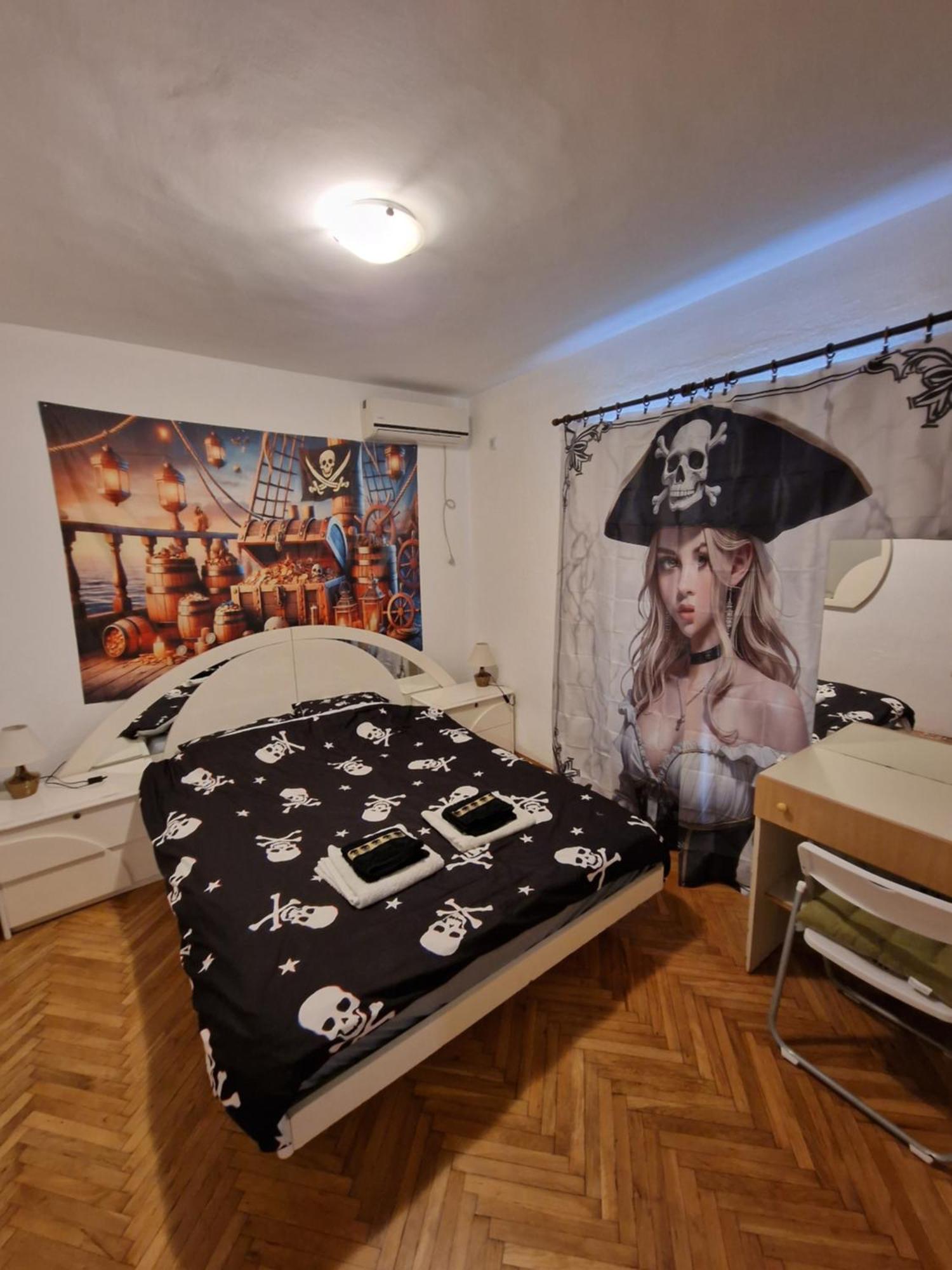 A Pousada Pirate Backpackers Ulcinj Exterior foto