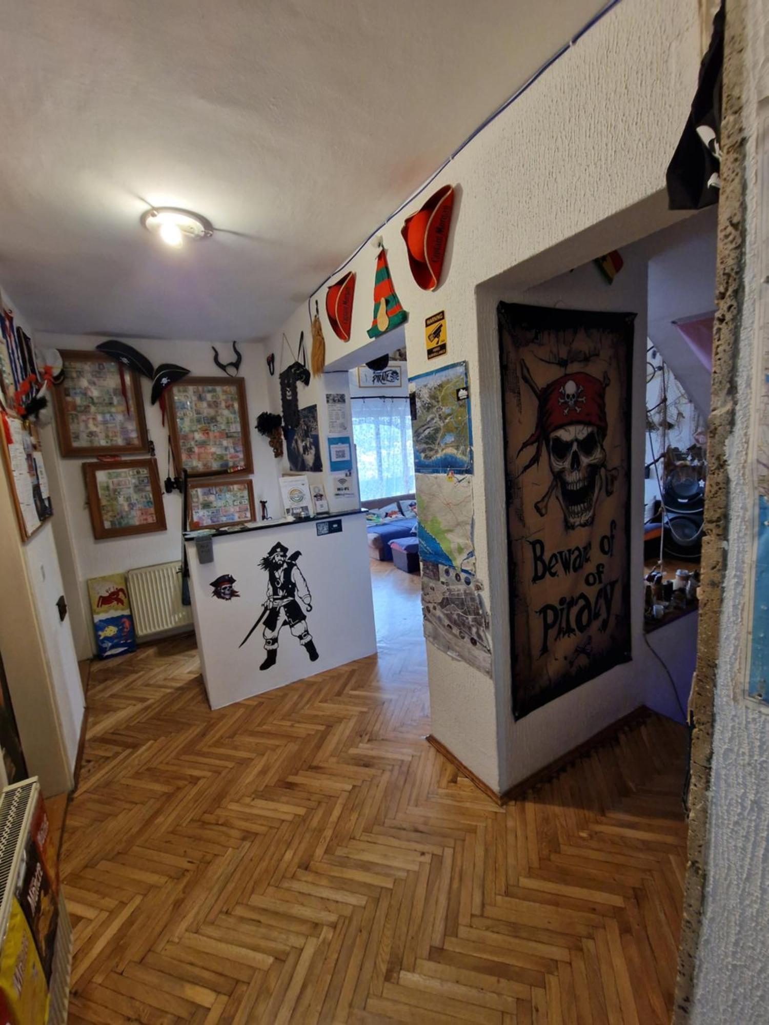 A Pousada Pirate Backpackers Ulcinj Exterior foto