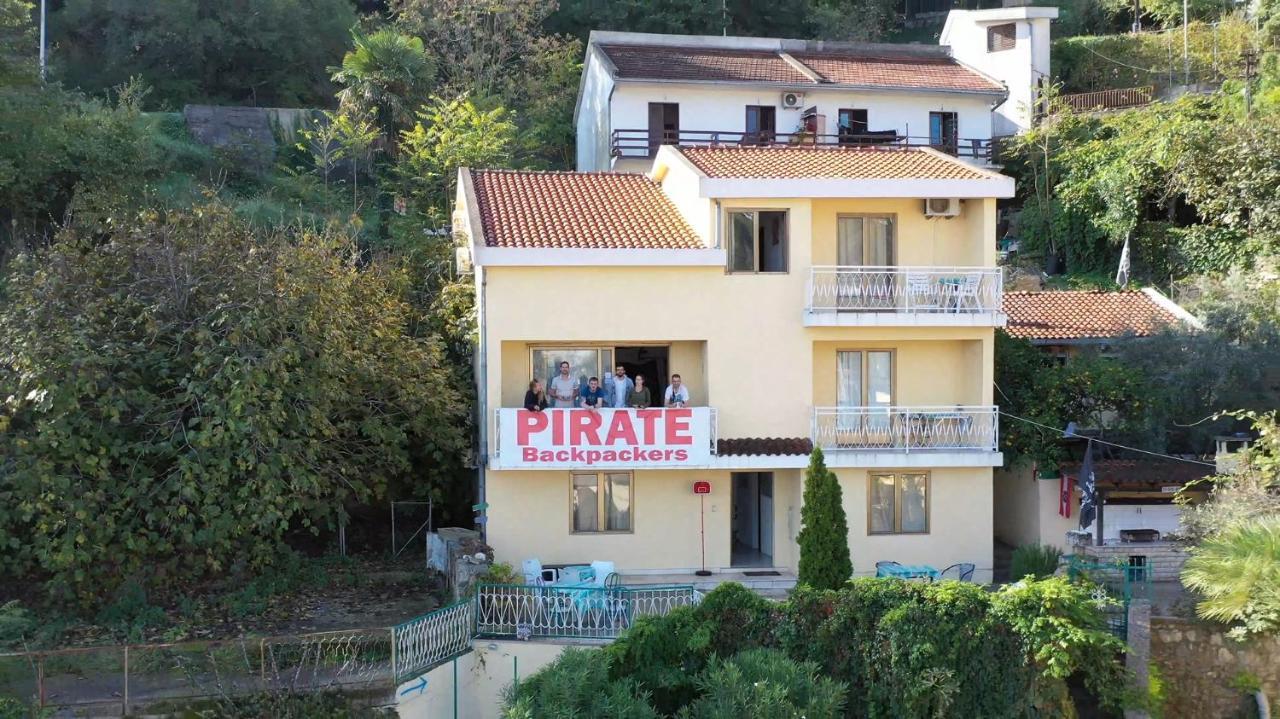 A Pousada Pirate Backpackers Ulcinj Exterior foto